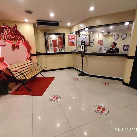Hotel Sogo Avenida Манила Екстериор снимка