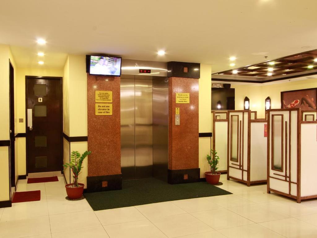 Hotel Sogo Avenida Манила Екстериор снимка