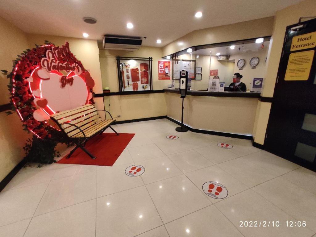 Hotel Sogo Avenida Манила Екстериор снимка